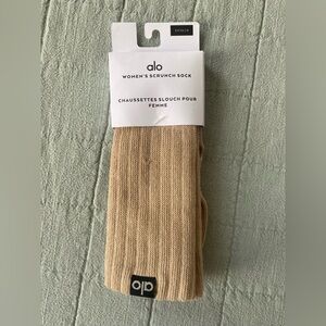 NWT ALO Yoga Scrunch Sock